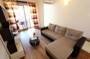 NEILY Three-Bedroom Apartment